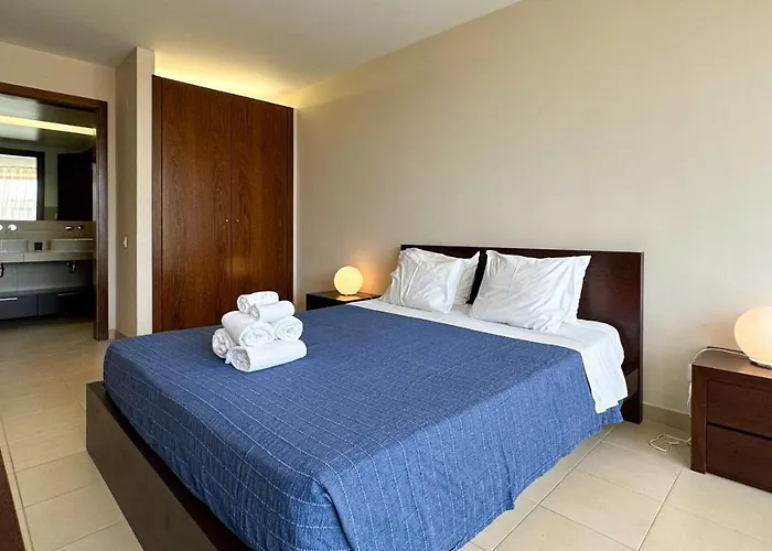 Herdade Dos Salgados, T2 12c 3d, Lagoas アパート *