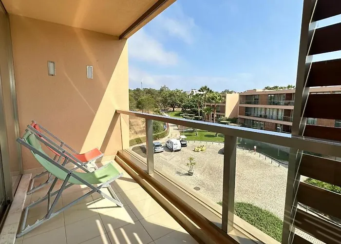 Herdade Dos Salgados, T2 12c 3d, Lagoas アパート *